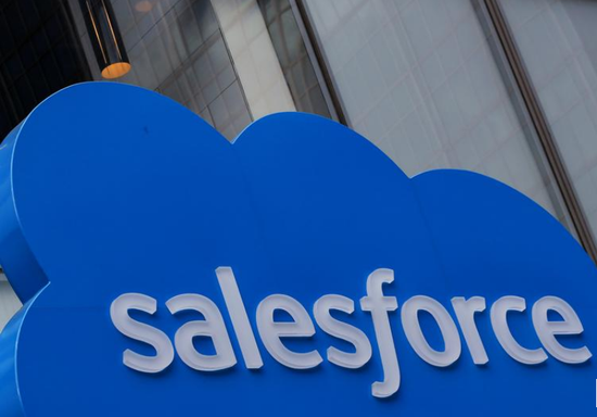 Salesforce从数字化转型中受益，2021财年营收同比增长24%！